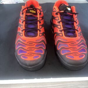 Size 8.5 - Nike Air Max Plus Drift All Day